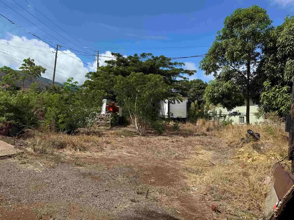 496 Kalua Rd, Wailuku, HI 96793