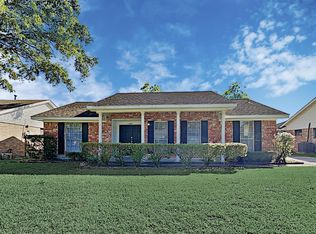11902 Kirkbriar Dr, Houston, TX 77089