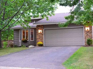 9145 Larch Ln N, Maple Grove, MN 55369