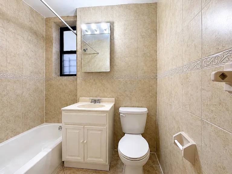 90 Laurel Hill Ter #2K — Photo 3