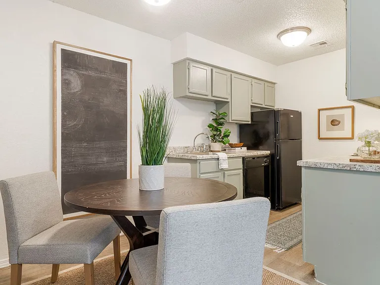 Twin Oaks - $500 Off First Months Rent! — Photo 22