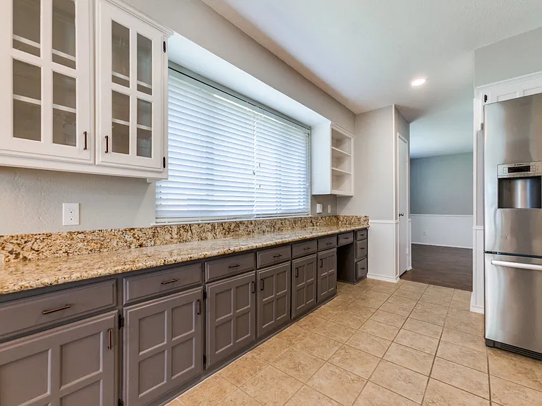 6707 Hillwood Ln — Photo 10