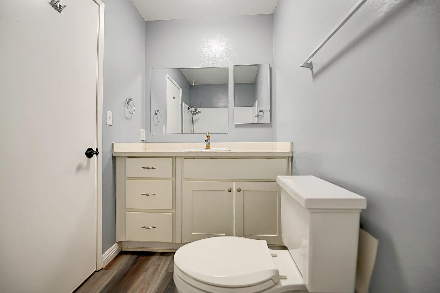 3 bed, 2.5 bath, 1289 sqft, $3,450 — Photo 4