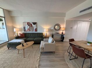 14 Lockwood Dr APT 1C, Charleston, SC 29401