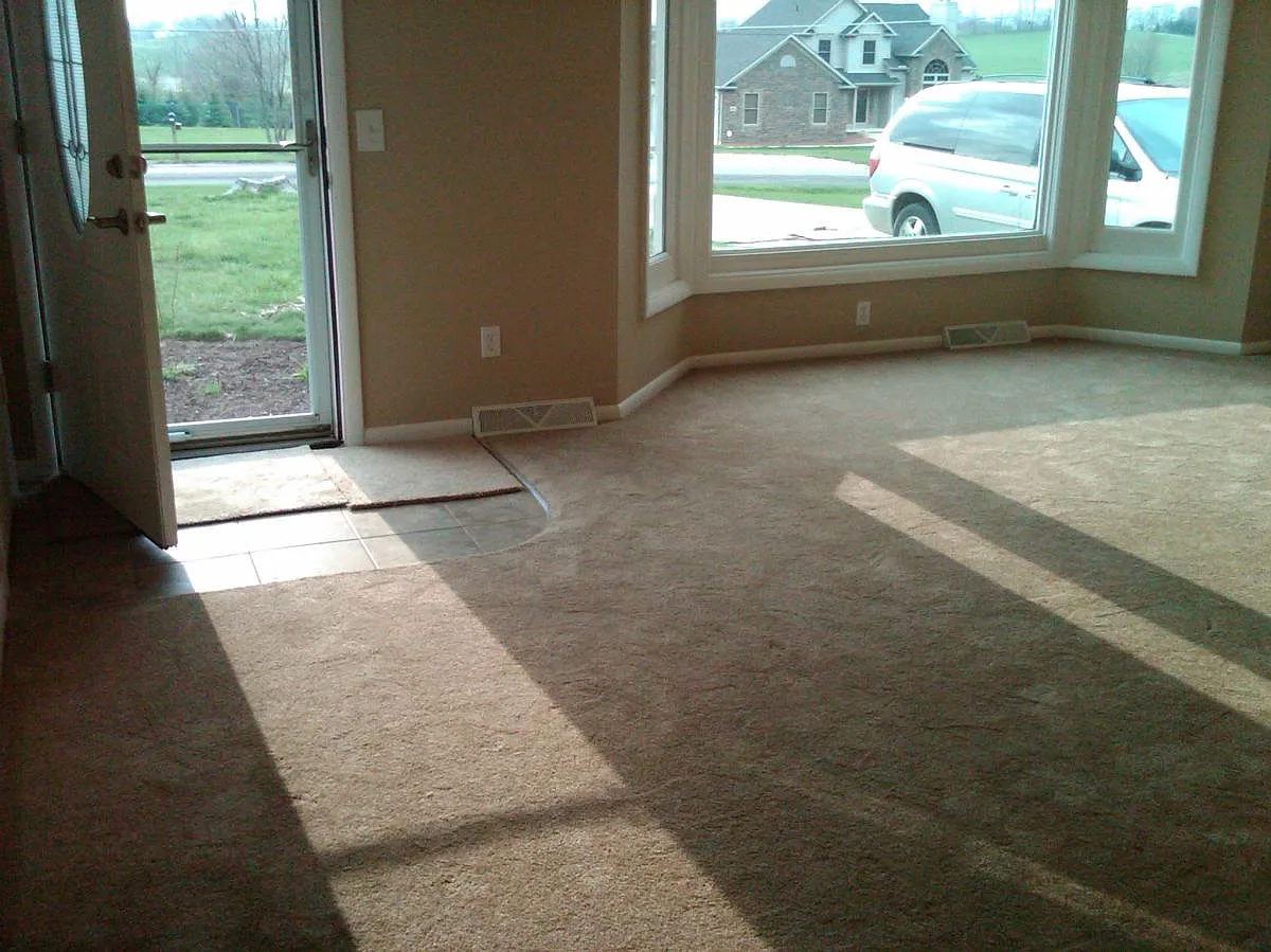 3 bed, 1.5 bath, 1474 sqft, $1,600 — Photo 2