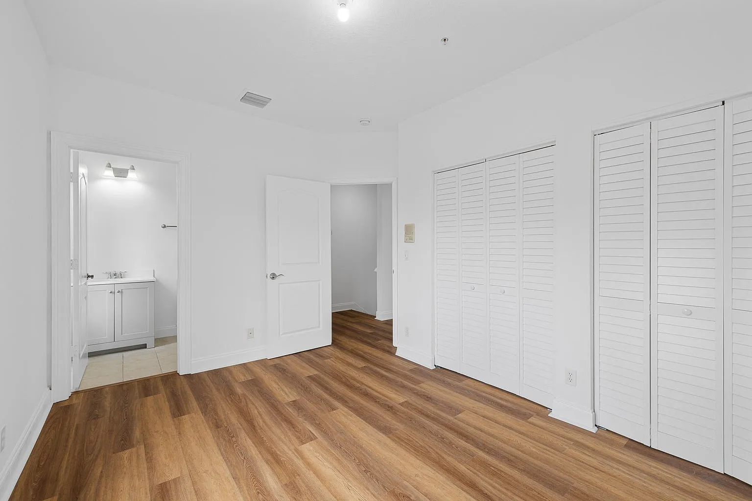 601 S Federal Hwy — Photo 3