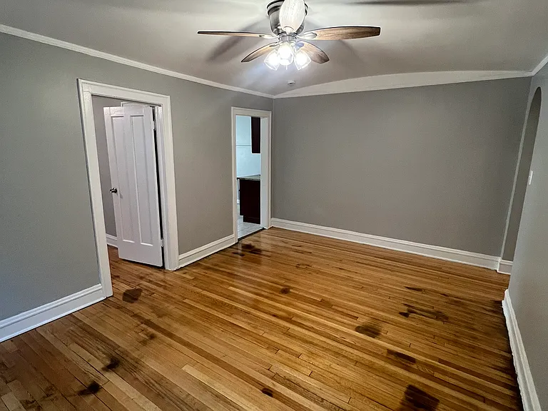 8346 S Maryland Ave #3 — Photo 6