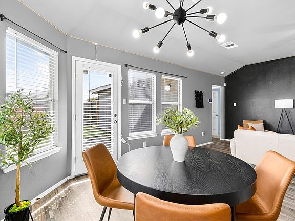 4th image of 13317 Vida Ln