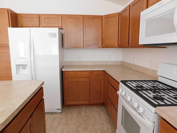 4th image of 3094 Sabal Palm Ave
