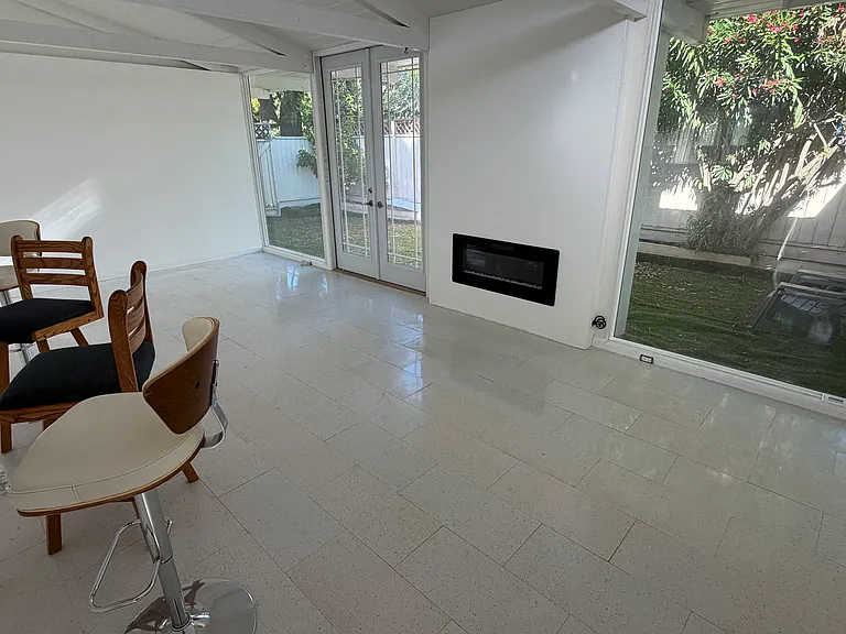2439 Thaddeus Dr — Photo 10