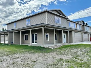721 Compass Ln, Bismarck, ND 58504
