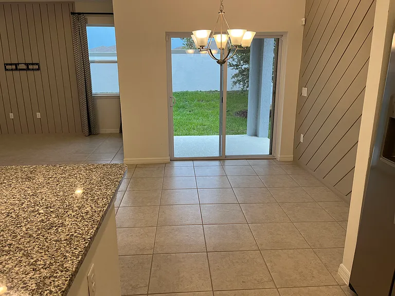 1658 Blue Lagoon Cir — Photo 12
