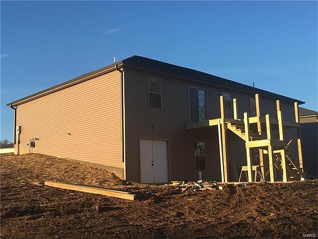 2nd image of 225 Sassenach Dr