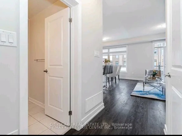 17 Beliveau St, Vaughan, ON L4L 0M1