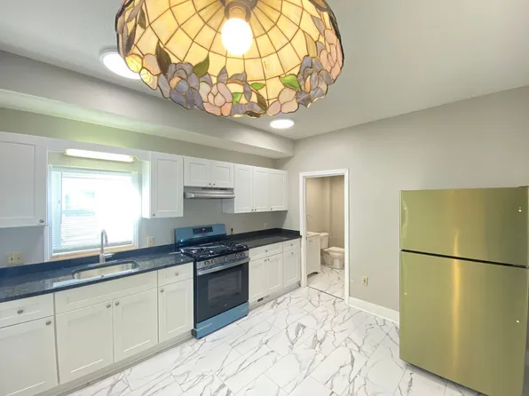 7 Commercial St, Nashua, NH