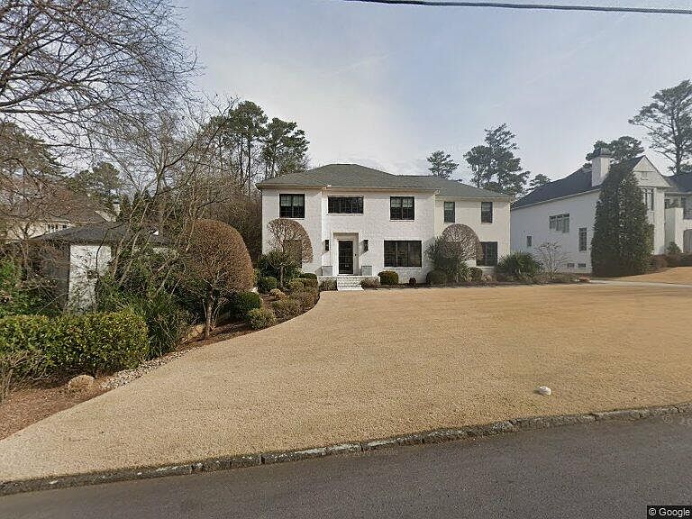 2nd image of 4725 Kitty Hawk Dr