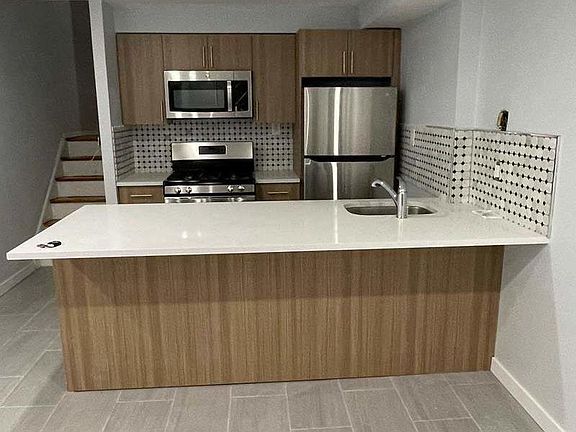 2nd image of 7210 Avenue M