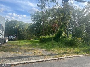 1203 Bailey St, Harrisburg, PA 17103