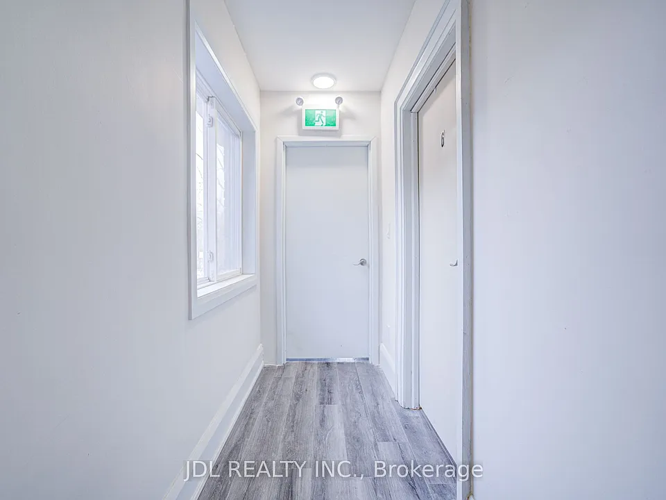 5 Sorauren Ave #6