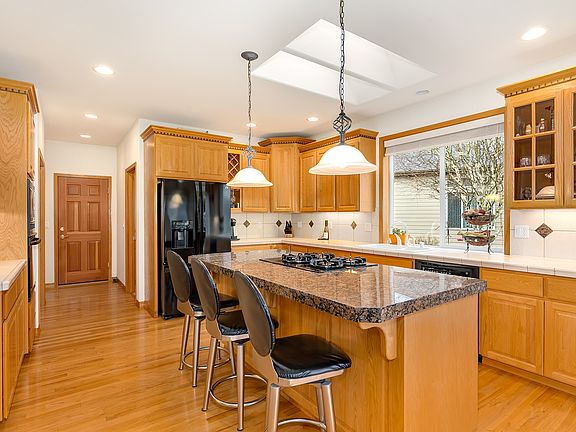 5th image of 14922 148th Avenue Ct E