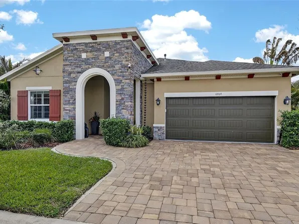 6909 Crestpoint Dr, Apollo Beach, FL 33572