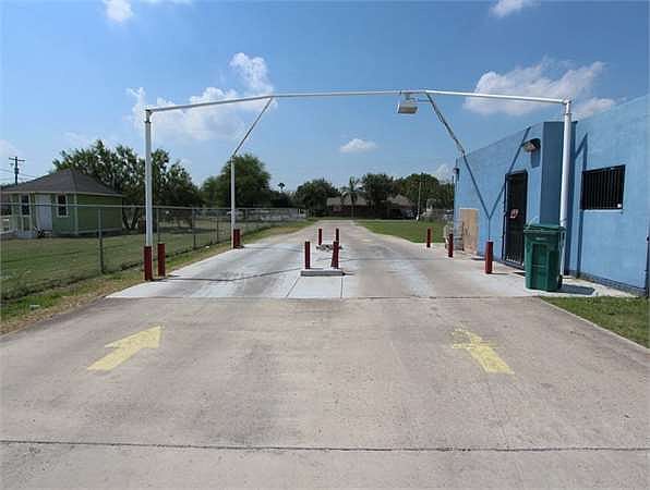 1st image of 5910 S Cage Blvd