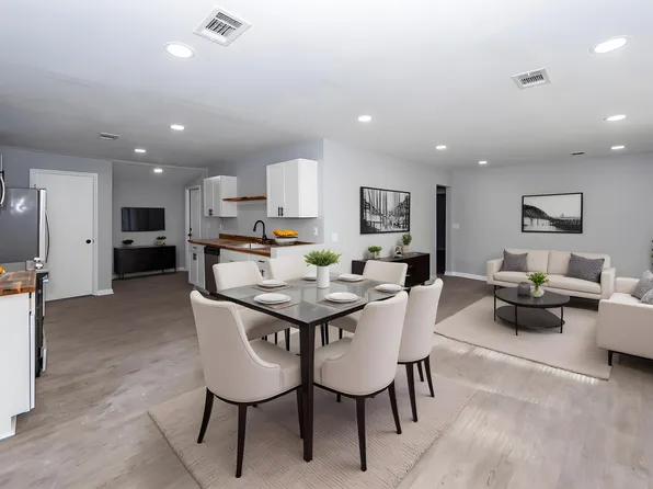 20 Stratton Dr, Charleston, SC 29420