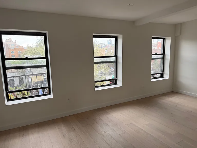 121 President St #4 — Photo 9