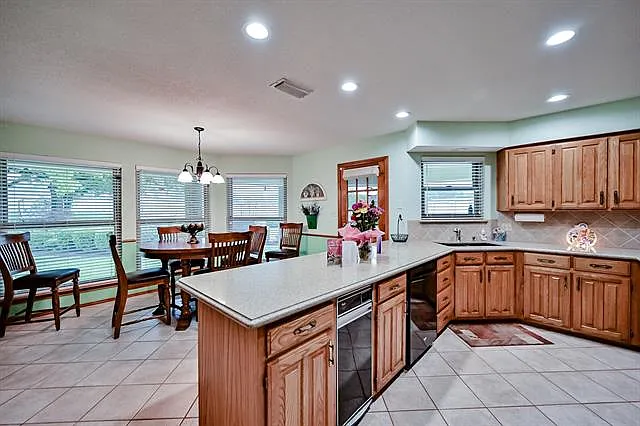 6340 Grauton Dr — Photo 98