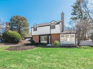 2 Plymouth Road, Port Washington, NY 11050