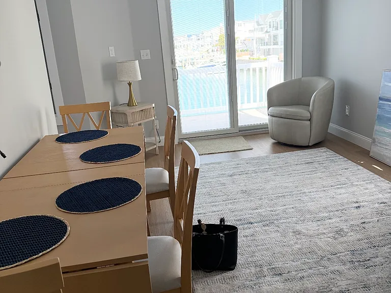 2290 Ocean Dr #C — Photo 2
