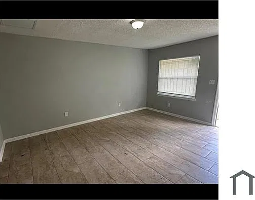 2 bed, 1352 sqft, $1,900 — Photo 3