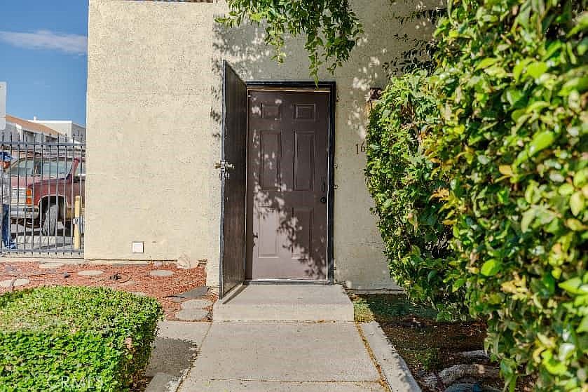 1st image of 16523 Joy St