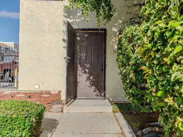 16523 Joy St, Lake Elsinore, CA 92530