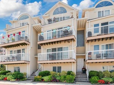 91 National Boulevard #Upper, Long Beach, NY, 11561