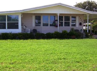 1548 Apache Cir, Tavares, FL 32778