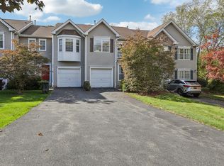 376 Green Mountain Rd, Mahwah, NJ 07430