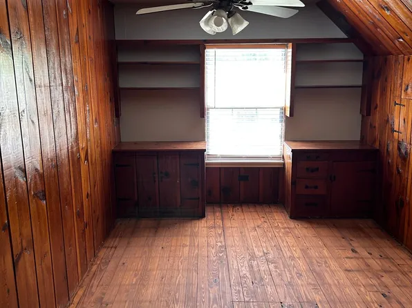 906 Live Oak St, Royse City, TX 75189