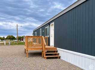 37-425 N Esquire Pkwy, Castle Dale, UT 84513