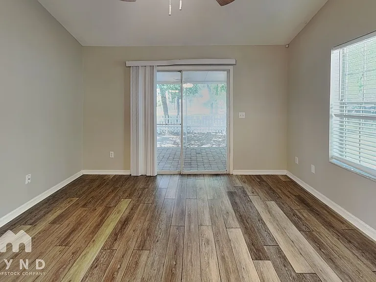 1729 Chatham Cir — Photo 4