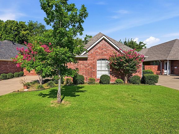 2nd image of 2704 Rex Cruse Dr
