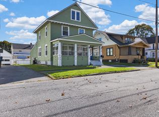 11 Monroe St, Gloversville, NY 12078