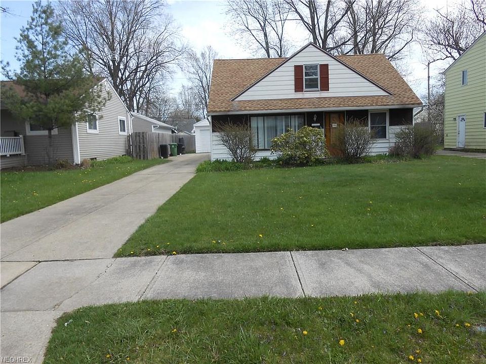 1st image of 947 E 332nd St