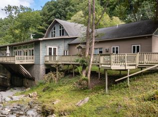 1435 Schodack Valley Rd, Castleton, NY 12033
