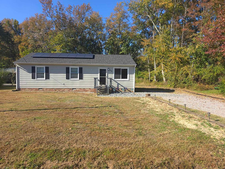 Welcome to 21406 Bridle Path!