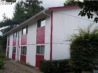 2nd image of 1905 E Mill Plain Blvd