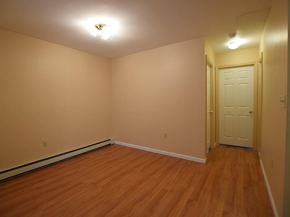 4th image of 351 S 5th St #1