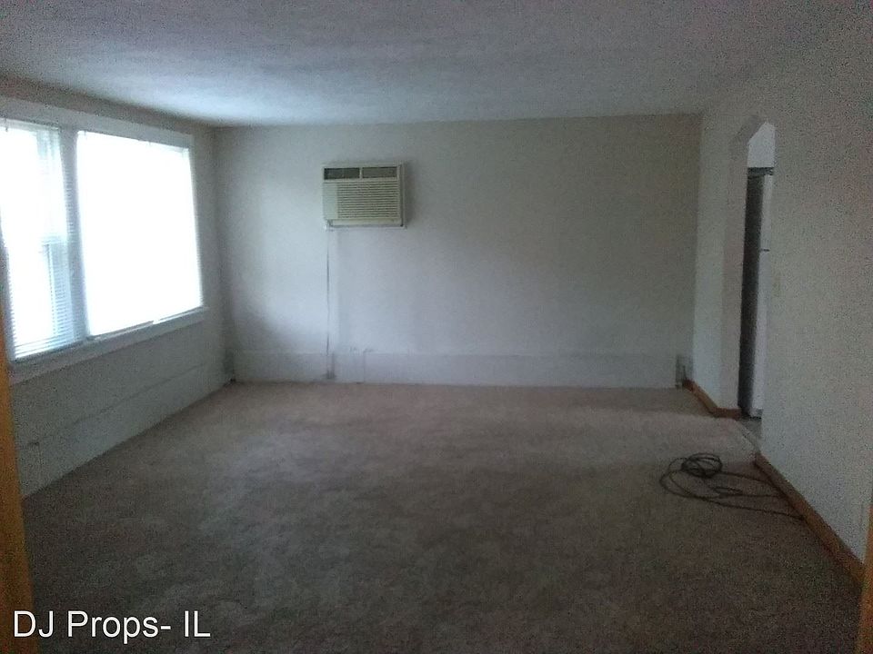 1st image of 109 W 24th Ave #2