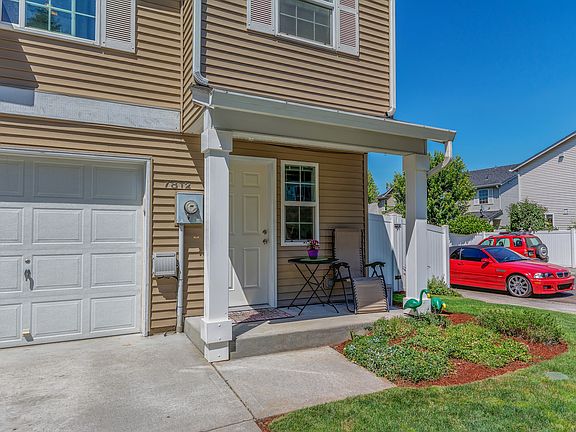 2nd image of 7812 NE 60th St