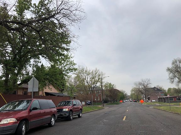 4th image of 820 E 22nd Ave